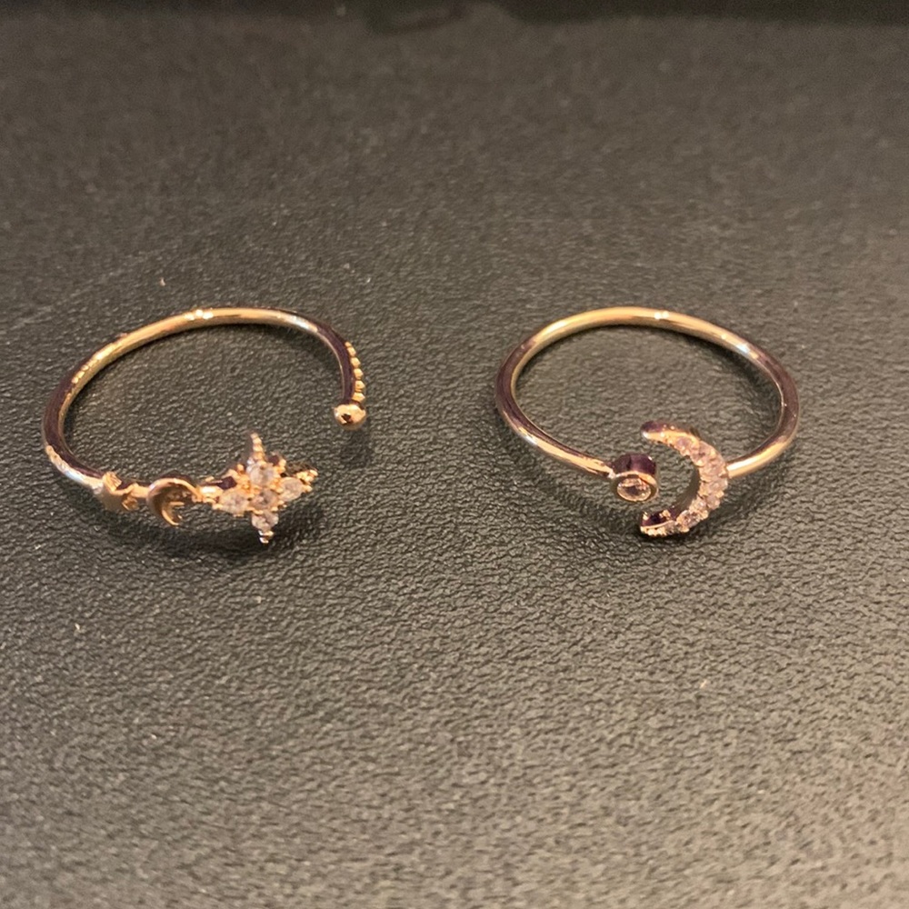 Gold tone moon and star ring set